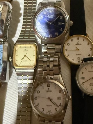 Lotto 8 Orologi Uomo/Donna Vintage e Moderni