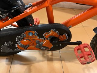 Bicicleta infantil naranja