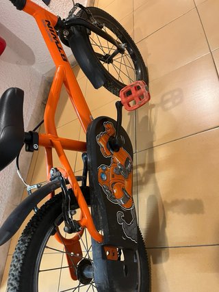 Bicicleta infantil naranja