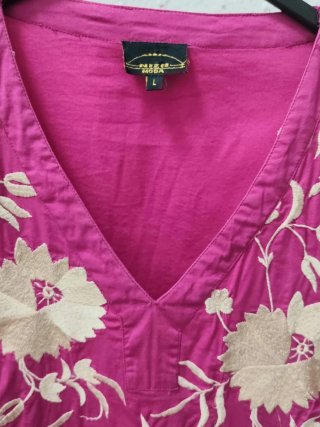 Vestido rosa bordado talla L