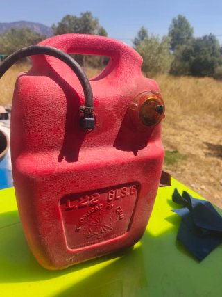Zodiac para reparar con motor 15 CV yamaha y remol