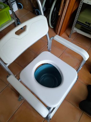 Silla de baño portátil