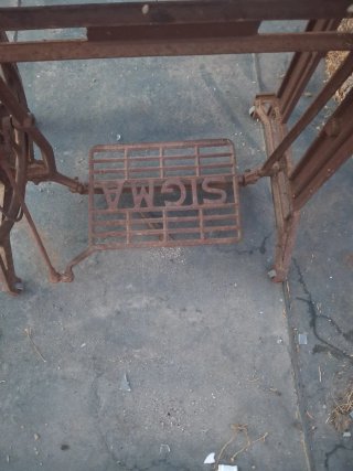 Máquina de coser antigua Sigma