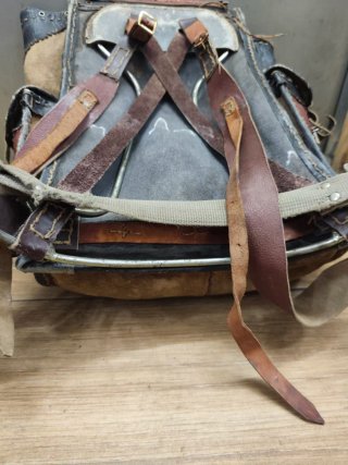 Mochila Cuero Vintage Estilo Militar