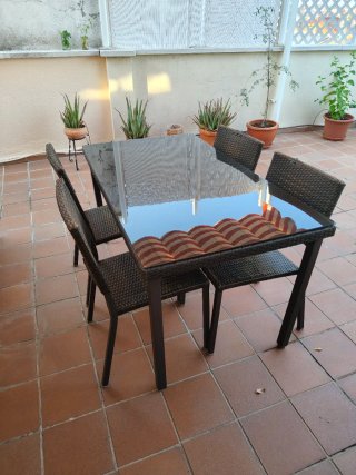 Sillas y mesa de jardín cristal y metal