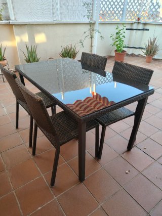 Sillas y mesa de jardín cristal y metal