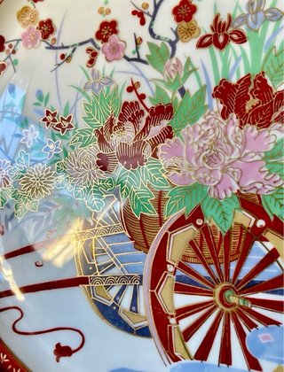 Pareja de platos de porcelana japonesa SAJI.