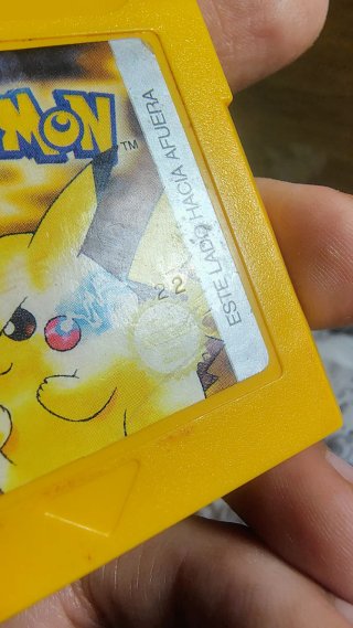 Pokemon Amarillo Game Boy pikachu
