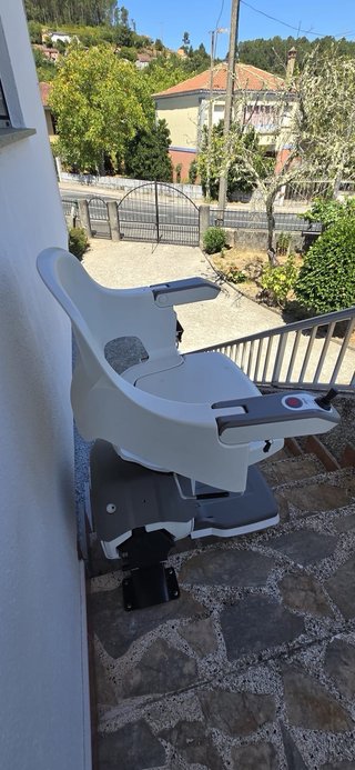 Silla salvaescaleras exterior LEVITA