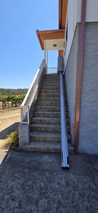 Silla salvaescaleras exterior LEVITA