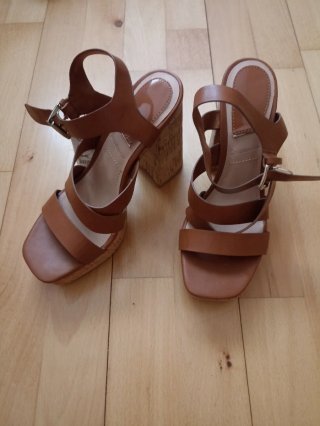 Sandalias Stradivarius Marrones Talla 36