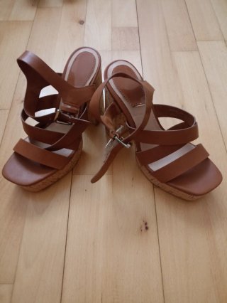Sandalias Stradivarius Marrones Talla 36