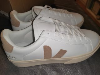 Zapatillas Veja Campo Blanco/Almendra