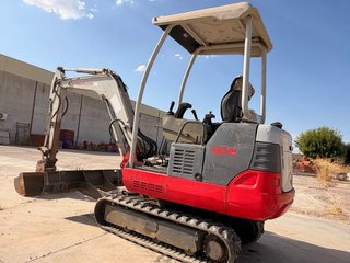 Mini excavadora Takeuchi TB219
