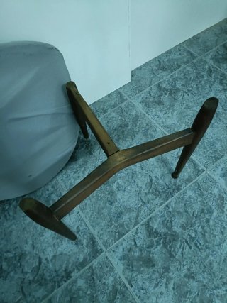 Reposapiés / Otomana Danesa Mid-Century a restaura