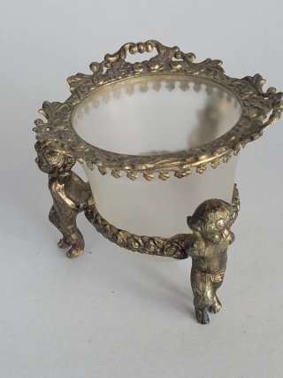 Portaoggetti in vetro satinato con putti