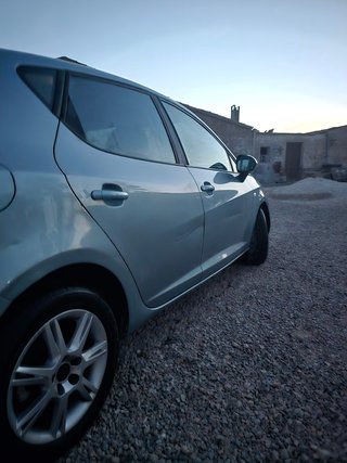 SEAT IBIZA 6J · 2010 · 160.000 KM · GASOLINA