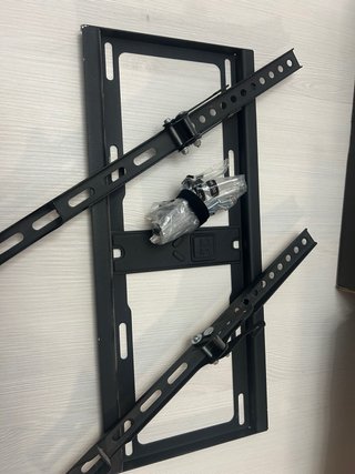 Soporte TV Negro Metálico