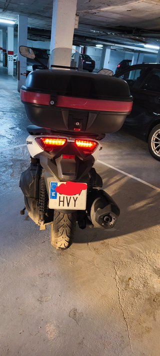 Yamaha XMAX 400 ABS Maxi Scooter