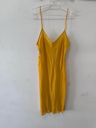 Vestido amarillo Carolina Herrera