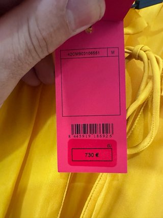 Vestido amarillo Carolina Herrera
