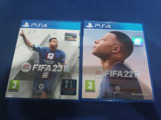 Pacchetti FIFA 22 e 23 per PS4