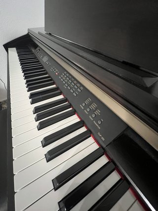 Piano Digital Yamaha Clavinova CLP120
