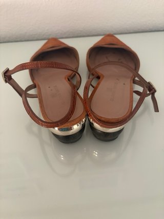 Zapatos de ante camel con tiras