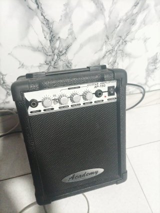 Amplificador Guitarra Academy AP-15G