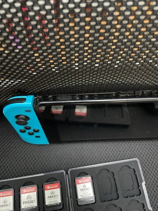 Nintendo Switch + Juegos + estuche zelda