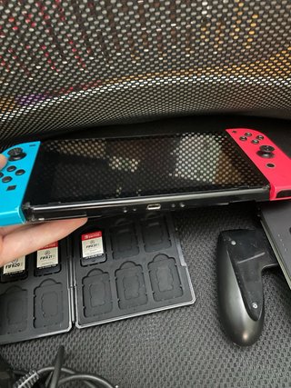 Nintendo Switch + Juegos + estuche zelda