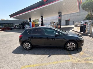Opel Astra 2015