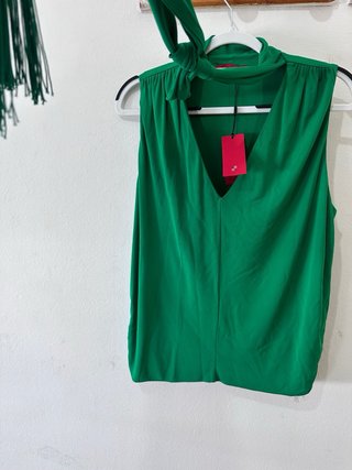Blusa Carolina Herrera verde sin mangas