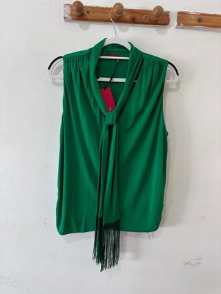 Blusa Carolina Herrera verde sin mangas