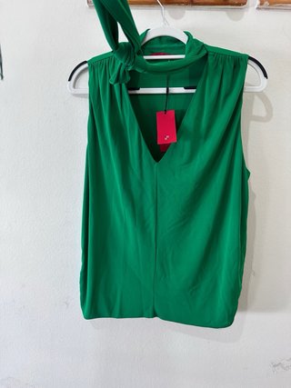 Blusa Carolina Herrera verde sin mangas