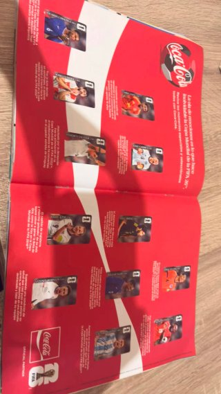 Álbum Mundial lleno al 100% y Cromos