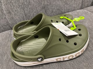 Sandalias Crocs Bayaband Clog Verde Talla 42