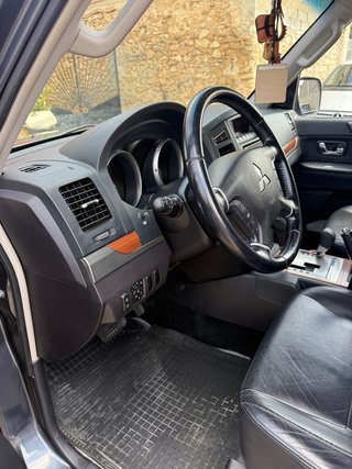 Mitsubishi Montero 2007