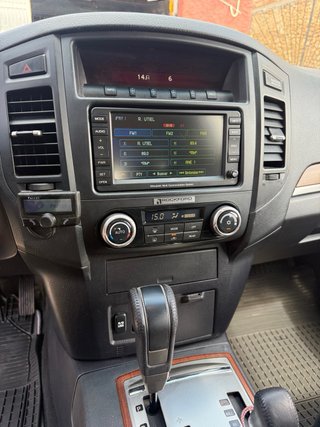 Mitsubishi Montero 2007