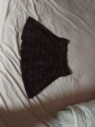 Falda Zara cuadros roja y gris