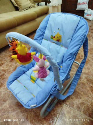 Hamaca para bebé azul con peluches