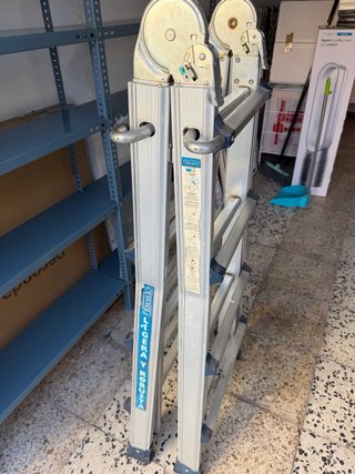 Escalera telescópica de aluminio