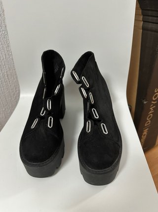 Botines Pull&Bear negros plataforma