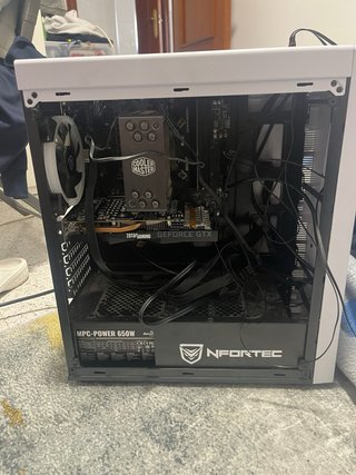 PC Gaming Potente + Monitor