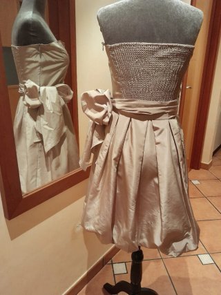 Vestido fiesta palabra de honor beige/dorado