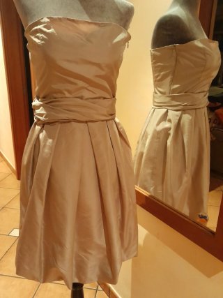 Vestido fiesta palabra de honor beige/dorado