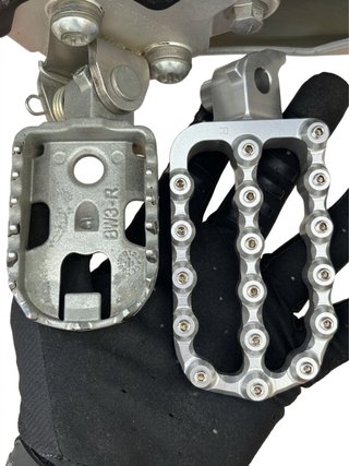 Estriberas Tenere 700 Aluminio Anchas