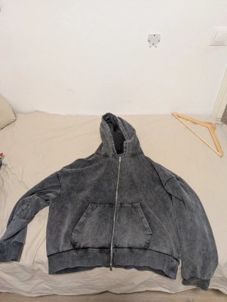 Sudadera Zara gris efecto lavado