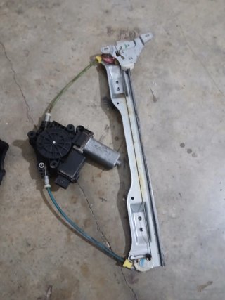 Elevalunas Eléctricos Delanteros Opel Corsa D