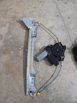 Elevalunas Eléctricos Delanteros Opel Corsa D